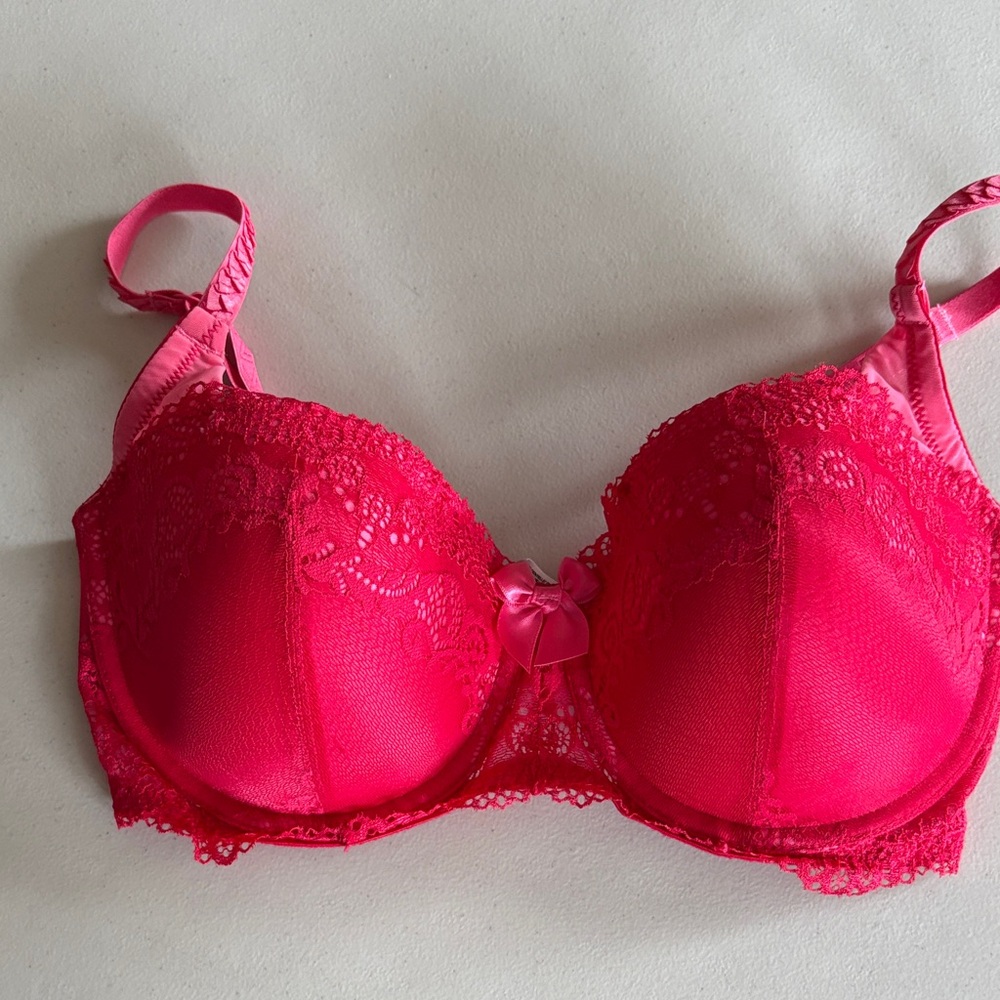 DKNY Hot Pink Lace Underwire Bra size 34D